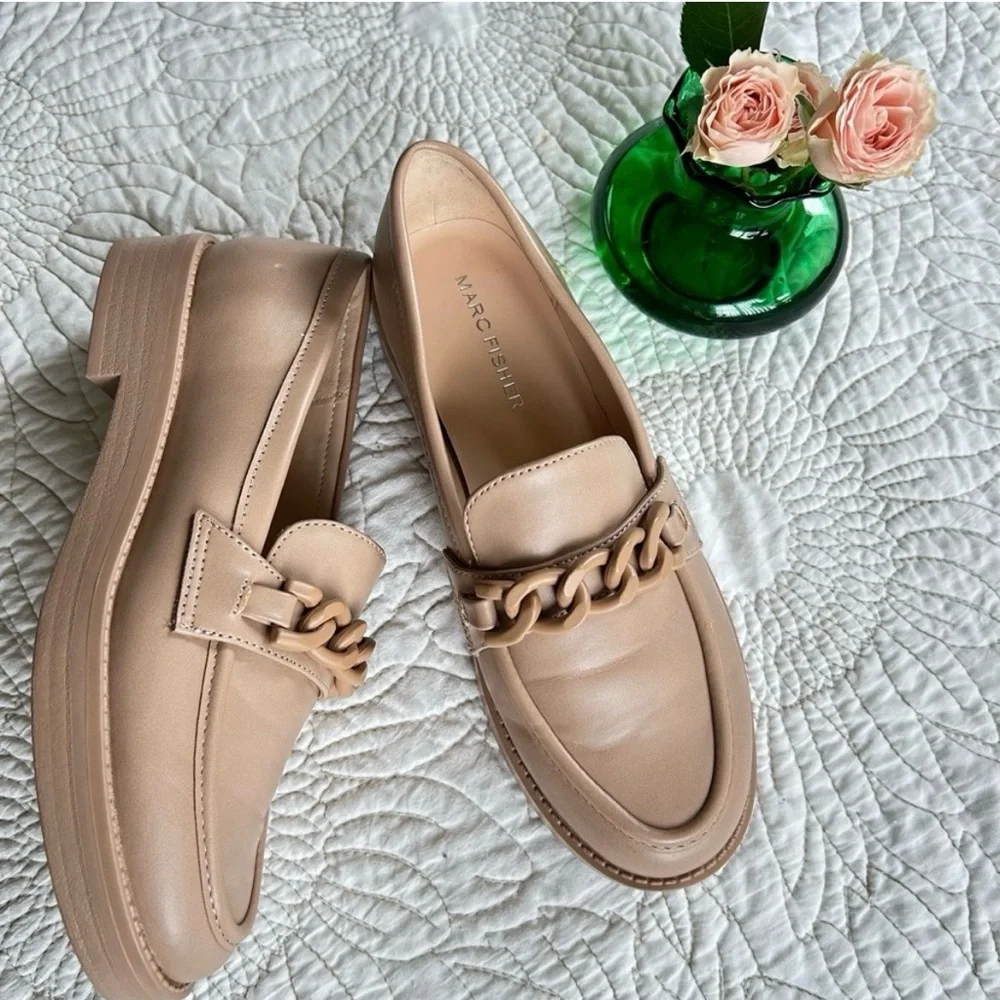 NWOT Marc Fisher Women's Babbea Slip-On Almond Toe Loafers